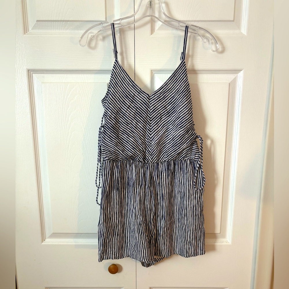 Women’s Charlotte Russe Romper with adjustable spaghetti straps Size Small